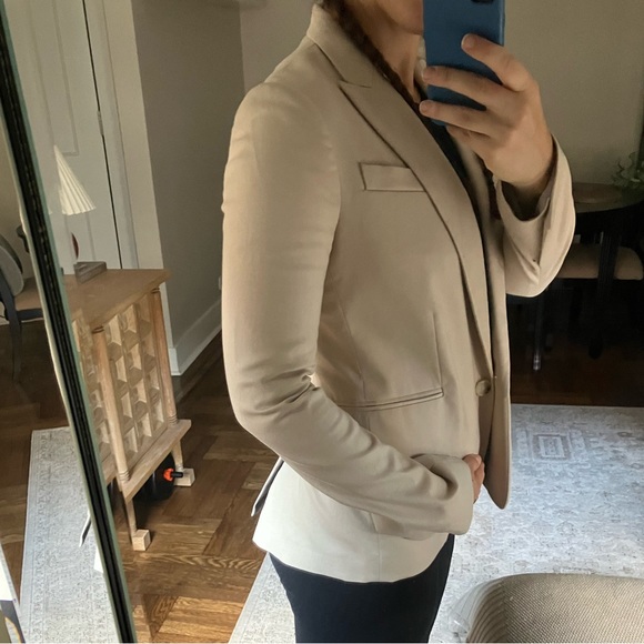 NWT Theory Tan Blazer - Picture 6 of 6